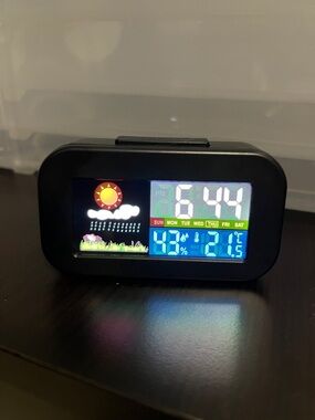 Digital Color Weather Alarm Clock Time Date Temperature Humidity barely Used